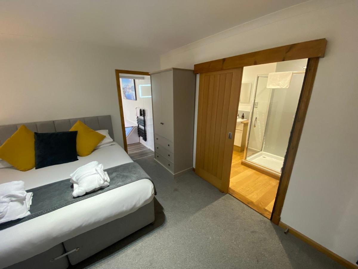 Highland Stays - Ben View Room&Jacuzzi Bath Fort William Exterior foto